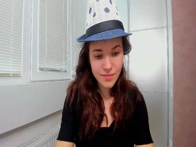 Live sex webcam photo for MissJeanne #272461689