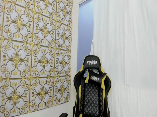 Live sex webcam photo for MissKharla #272394102