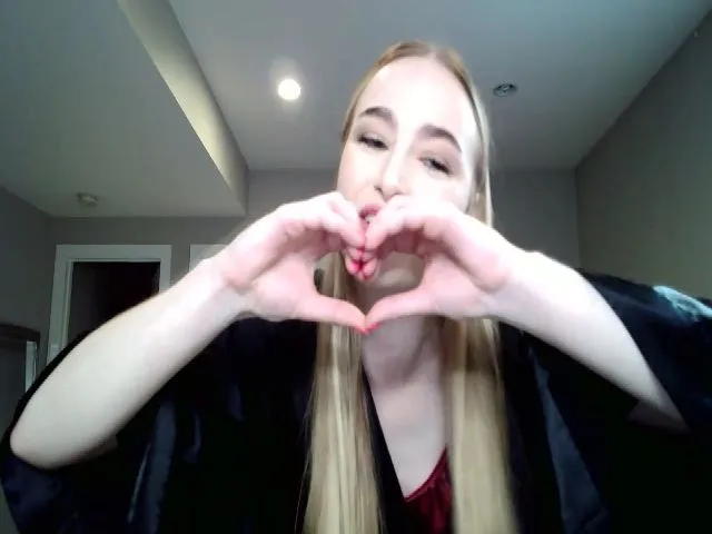 Live sex webcam photo for MissLaylaStar #274323579