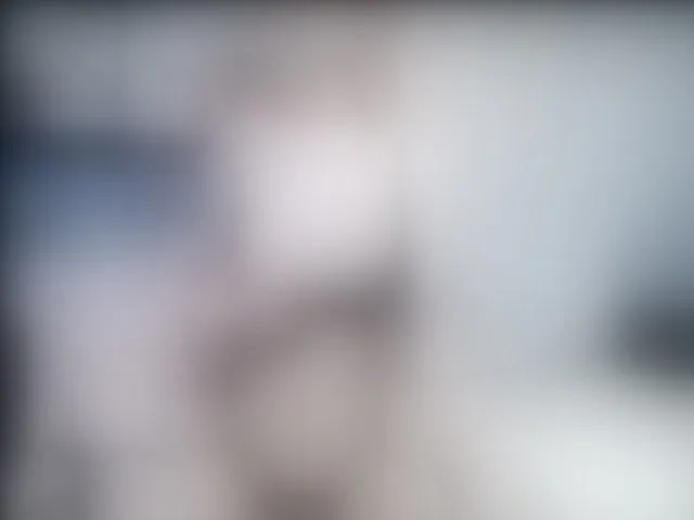 Live sex webcam photo for MissLilie #273465758