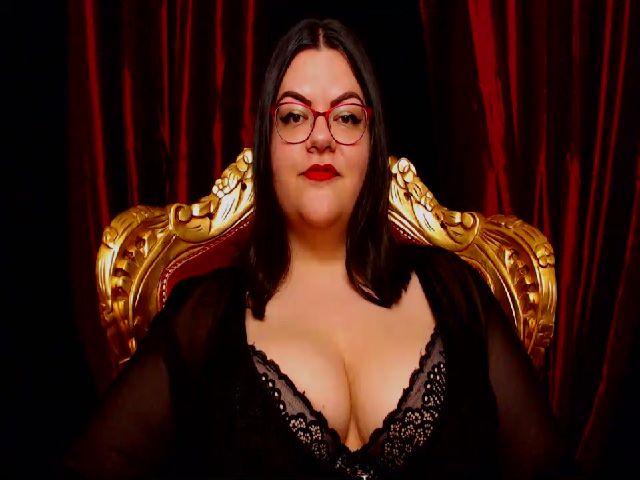 Live sex webcam photo for MissLillyBBW #272034219