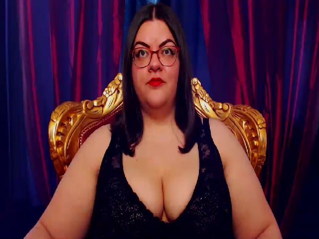 Live sex webcam photo for MissLillyBBW #272188105