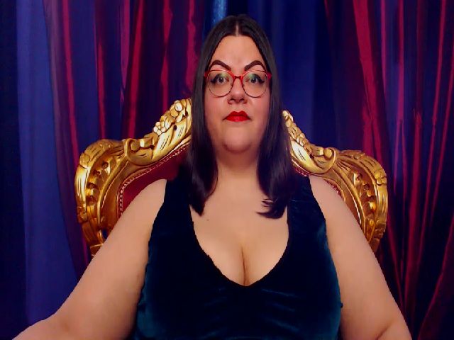 Live sex webcam photo for MissLillyBBW #272279141