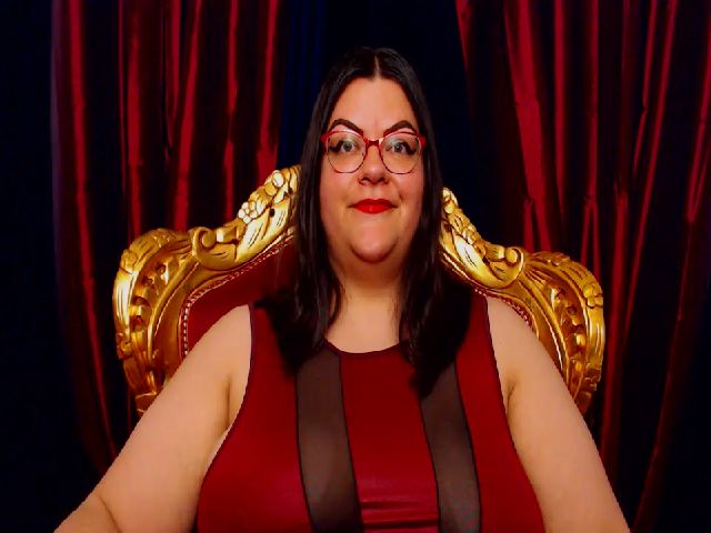 Live sex webcam photo for MissLillyBBW #273075072