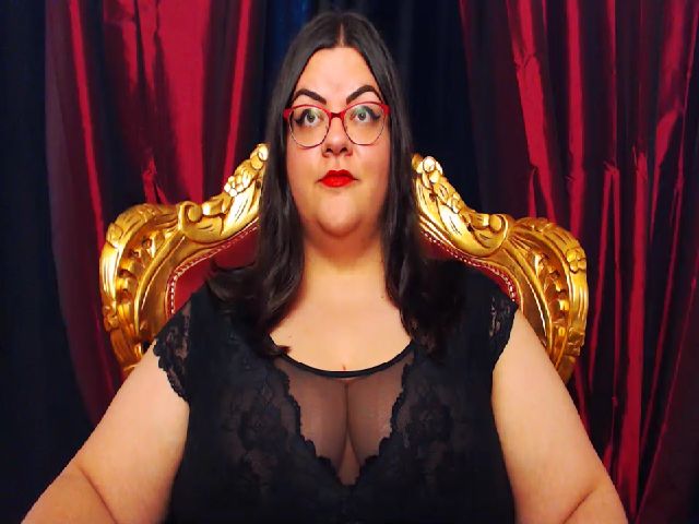 Live sex webcam photo for MissLillyBBW #273824779