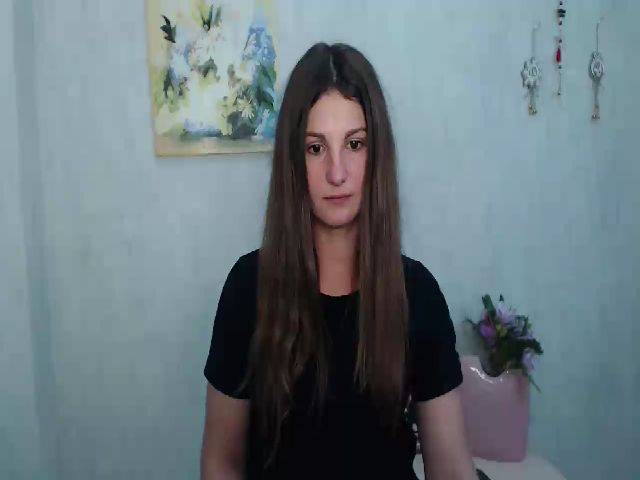 Live sex webcam photo for MissMaryHall #271977719