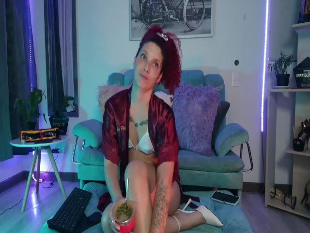 Live sex webcam photo for MissMeridaMFC #274234820