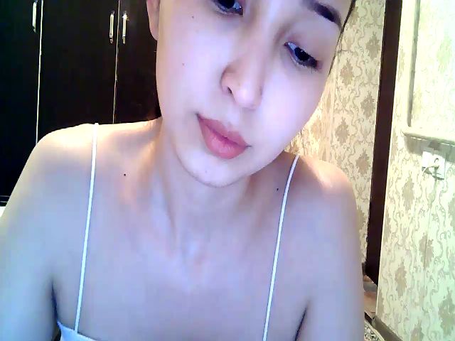 Live sex webcam photo for MissMolly____ #271726231