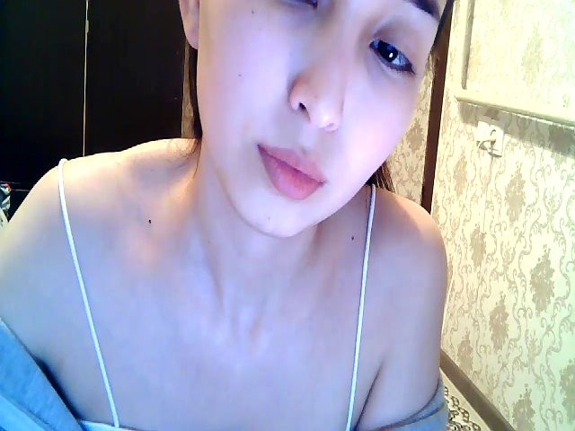 Live sex webcam photo for MissMolly____ #271754316