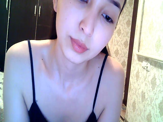 Live sex webcam photo for MissMolly____ #271795786