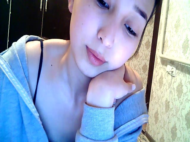 Live sex webcam photo for MissMolly____ #271795906