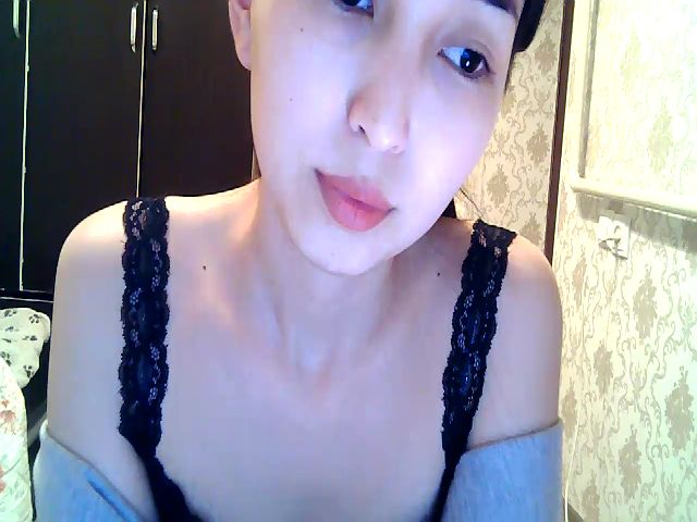 Live sex webcam photo for MissMolly____ #271806904