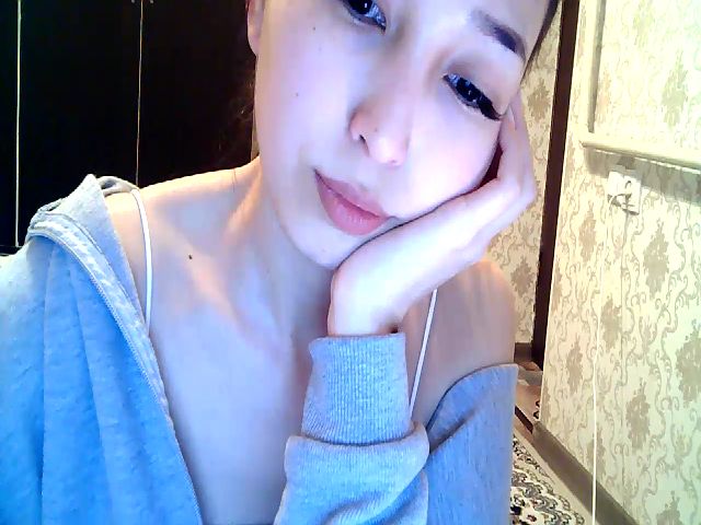 Live sex webcam photo for MissMolly____ #271948749