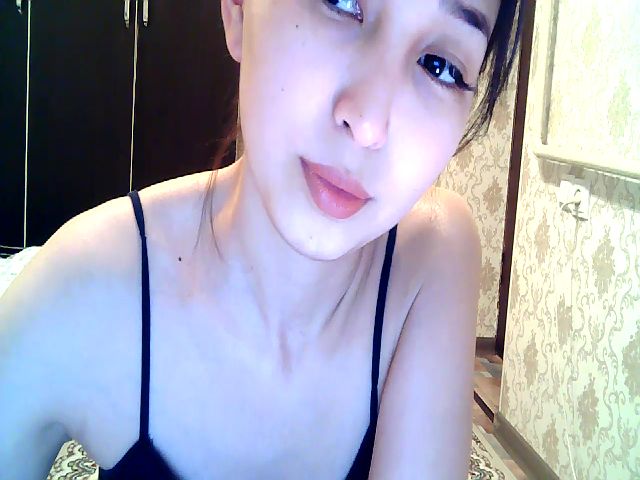 Live sex webcam photo for MissMolly____ #271999297