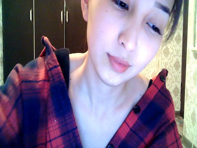 Live sex webcam photo for MissMolly____ #272101302