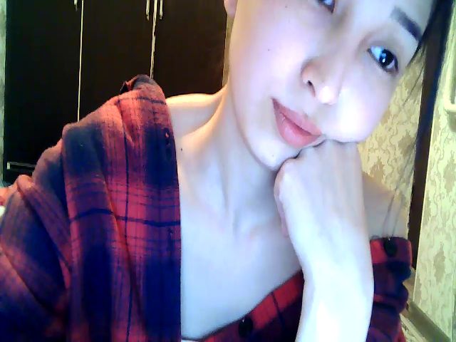 Live sex webcam photo for MissMolly____ #272181723