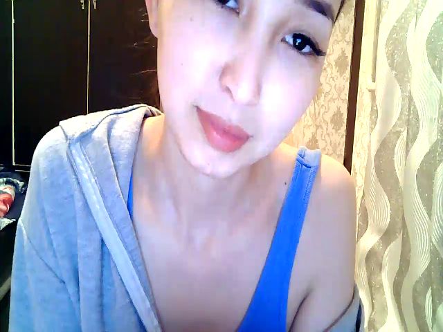 Live sex webcam photo for MissMolly____ #272349634