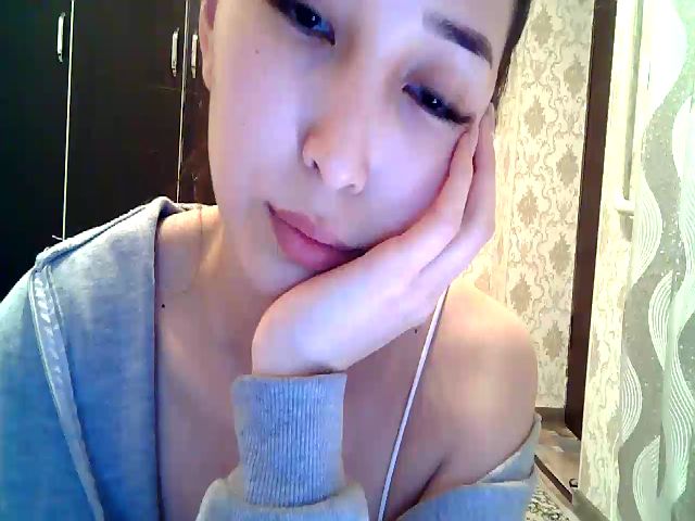 Live sex webcam photo for MissMolly____ #272403336