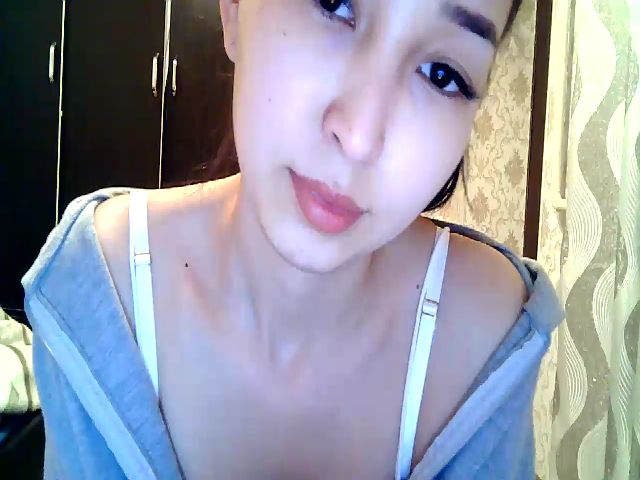 Live sex webcam photo for MissMolly____ #272482574