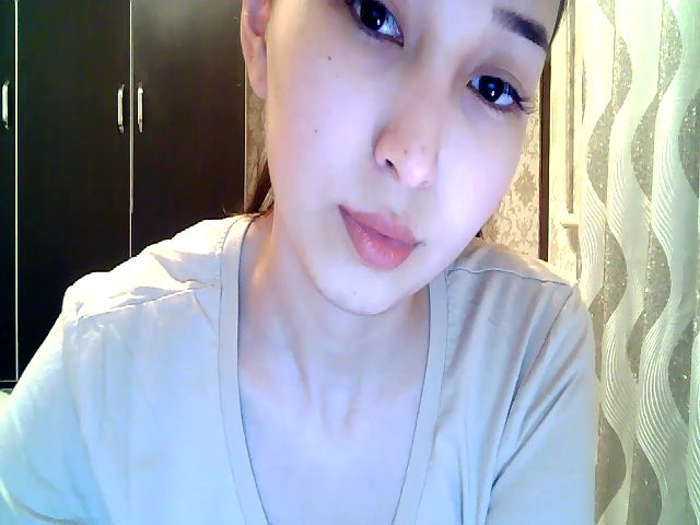 Live sex webcam photo for MissMolly____ #272578569