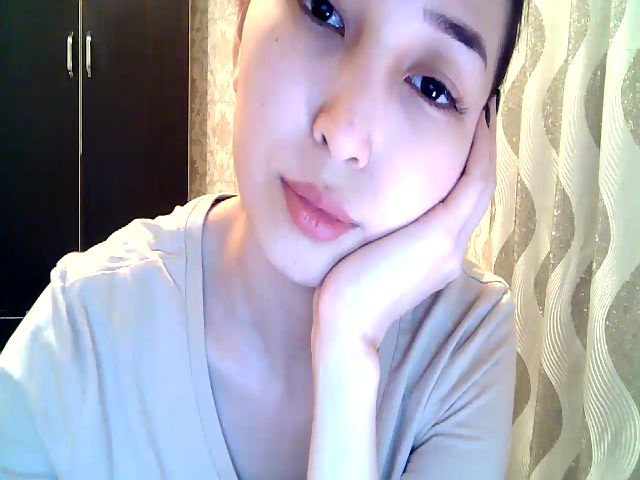 Live sex webcam photo for MissMolly____ #272578720