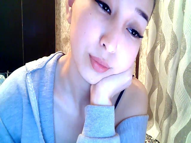 Live sex webcam photo for MissMolly____ #272636769