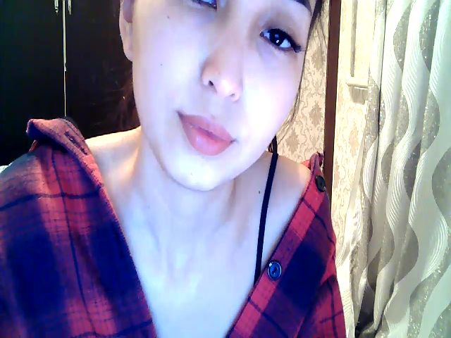 Live sex webcam photo for MissMolly____ #272659069