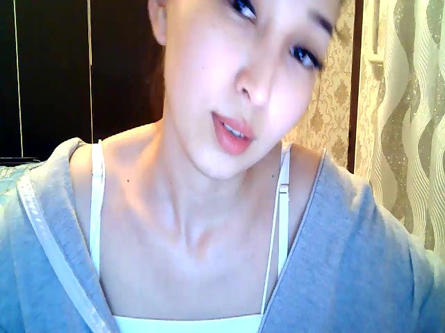 Live sex webcam photo for MissMolly____ #272668047