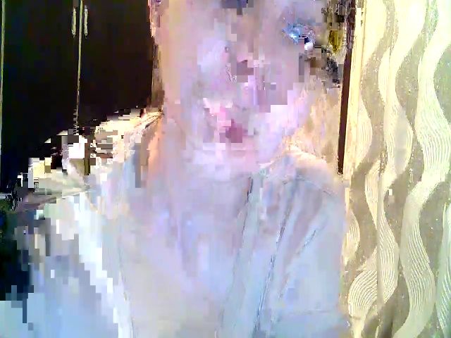 Live sex webcam photo for MissMolly____ #272690285