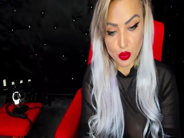 Live sex webcam photo for MissRebekaa #274330890