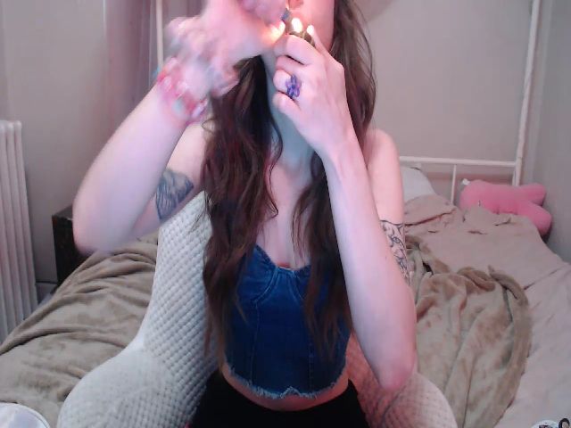 Live sex webcam photo for MissRhi #273843486