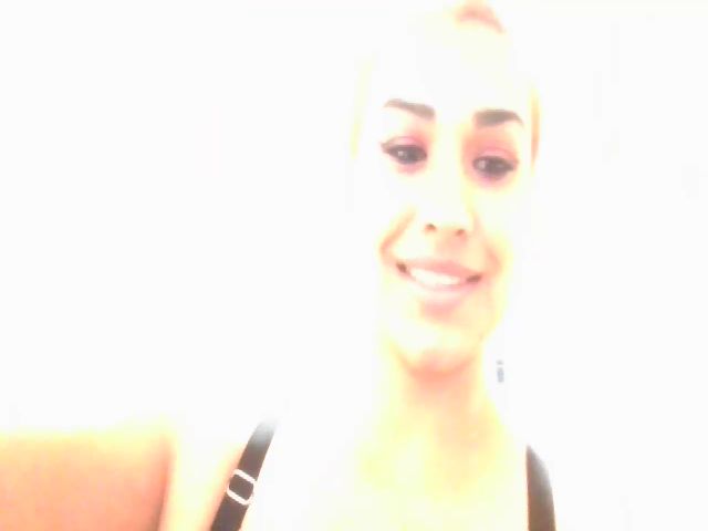 Live sex webcam photo for MissSabrina25 #274196803