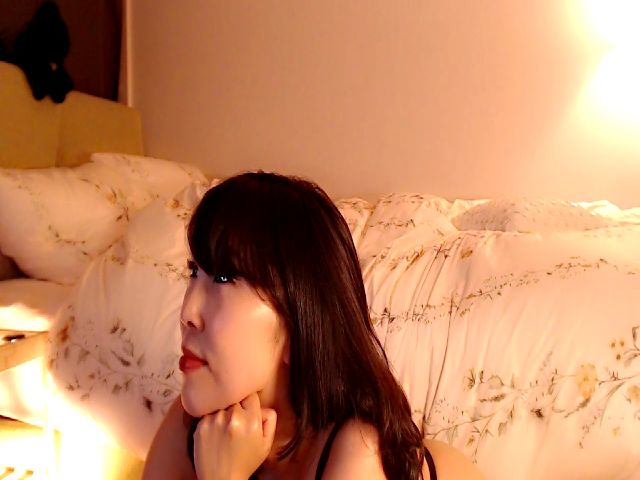 Live sex webcam photo for MissSakura___ #273646502