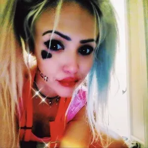 Live sex webcam photo for MissTerror #290982371