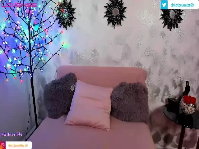 Live sex webcam photo for MissVani #273270616