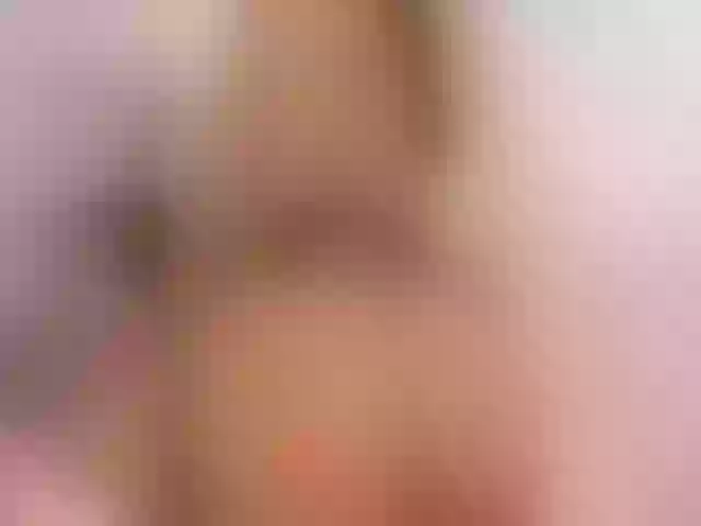 Live sex webcam photo for MissVani #273786567