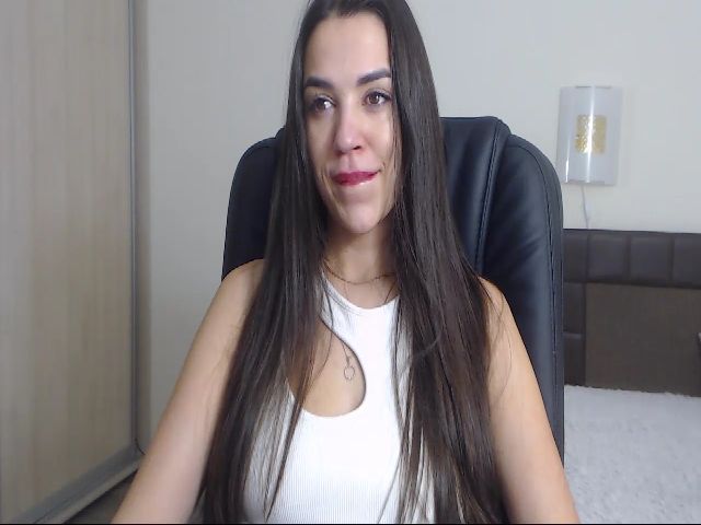 Live sex webcam photo for Miss_Annet #271799867