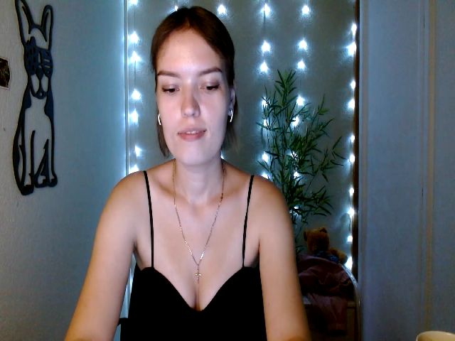 Live sex webcam photo for Miss_Dolly_ #287898862