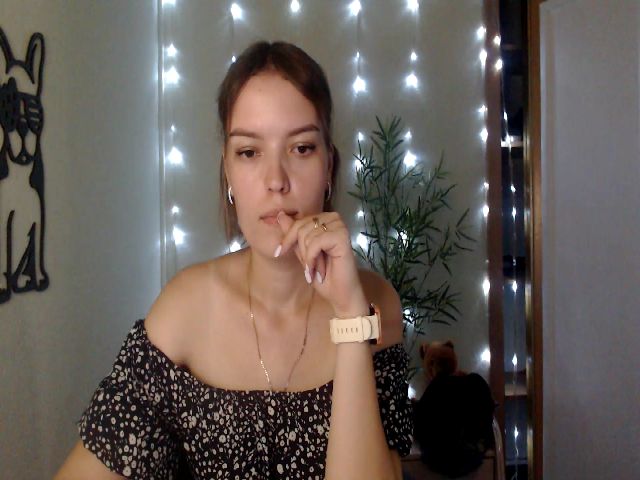 Live sex webcam photo for Miss_Dolly_ #287898872