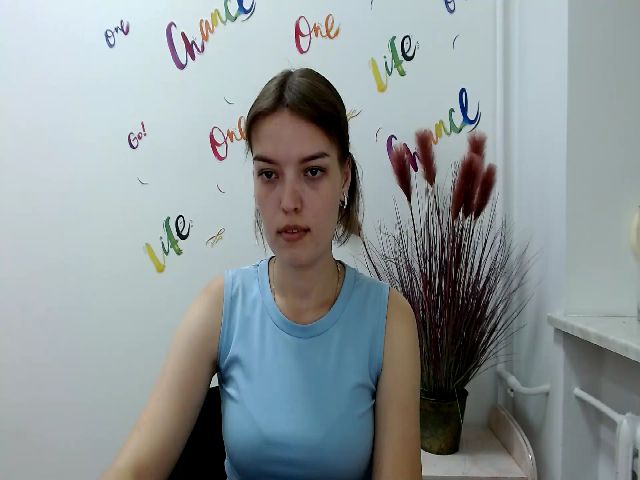 Live sex webcam photo for Miss_Dolly_ #287898887