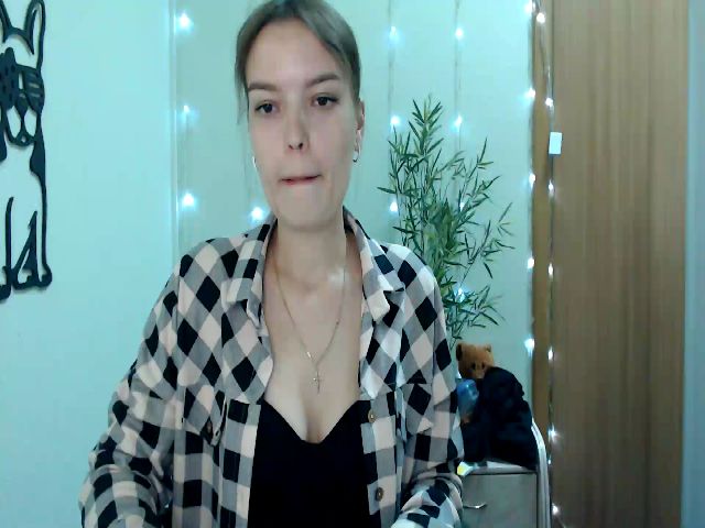 Live sex webcam photo for Miss_Dolly_ #287898894