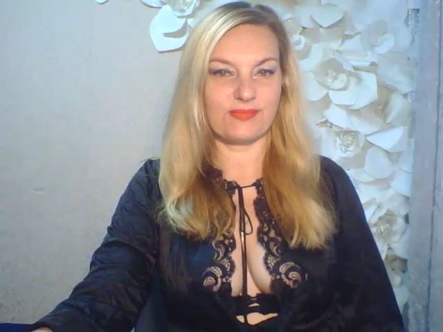 Live sex webcam photo for Miss_Kapriz81 #274351337