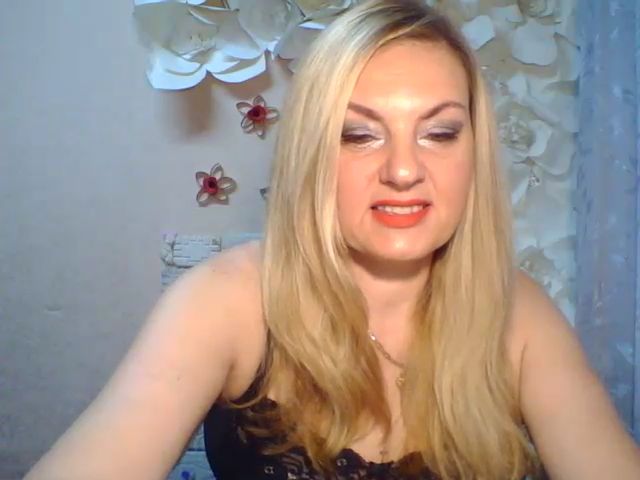 Live sex webcam photo for Miss_Kapriz81 #275217354