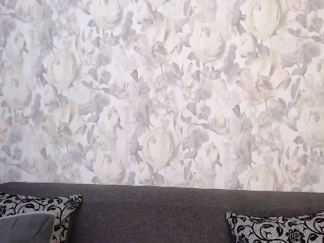 Live sex webcam photo for Miss_Luisa_ #274207749