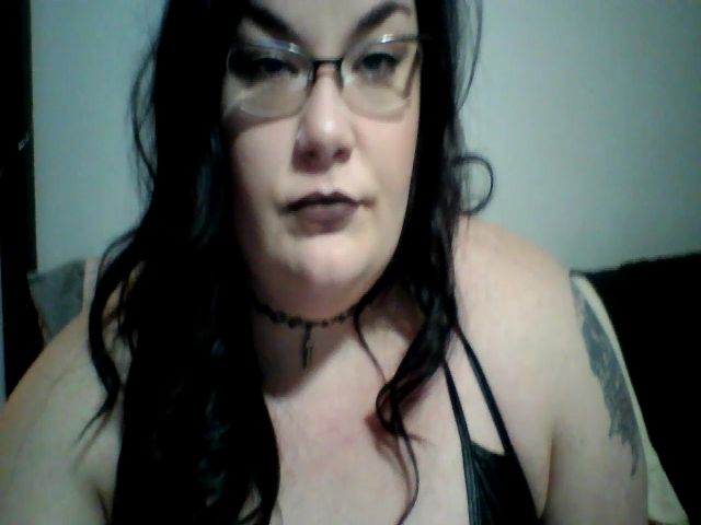 Live sex webcam photo for Miss_Riley #271770306