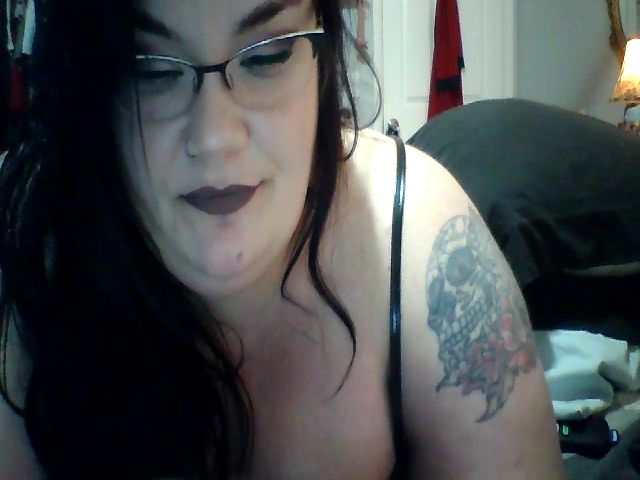 Live sex webcam photo for Miss_Riley #271783206