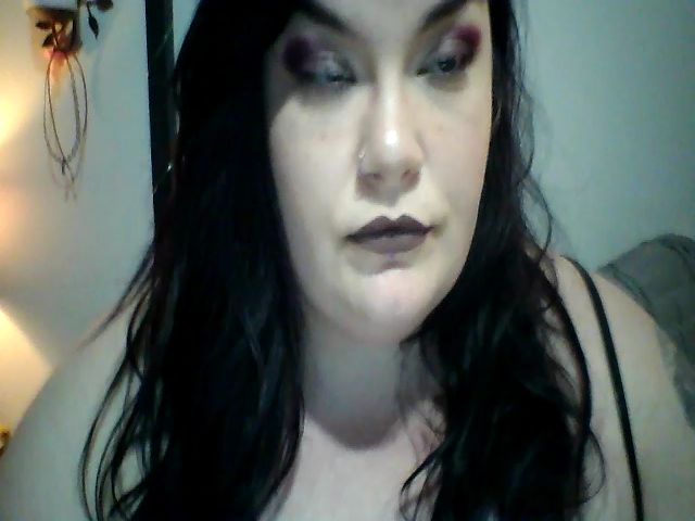 Live sex webcam photo for Miss_Riley #271783260