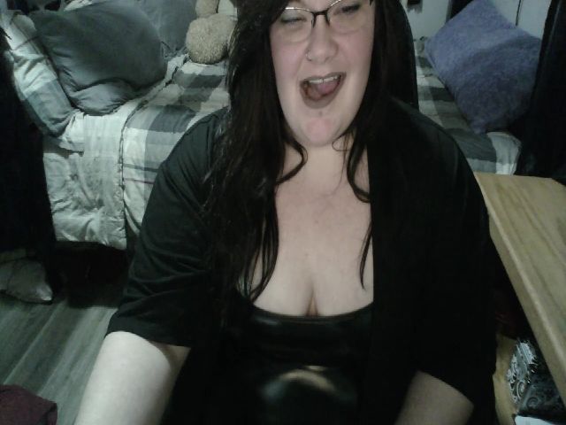 Live sex webcam photo for Miss_Riley #272156337