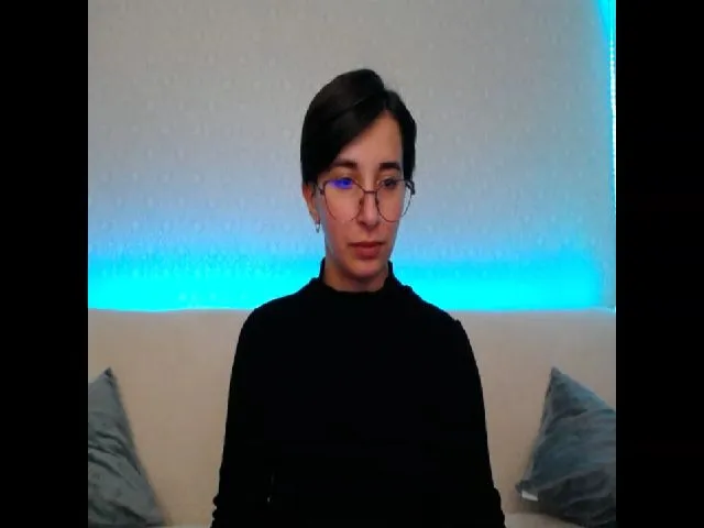 Live sex webcam photo for Miss_Selina4u #271713593