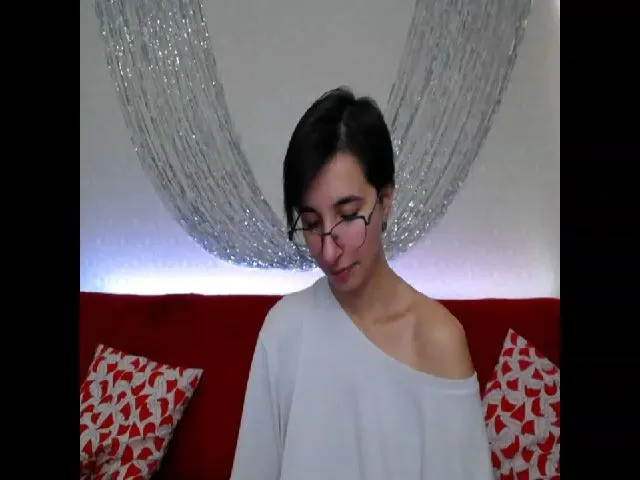 Live sex webcam photo for Miss_Selina4u #271833514